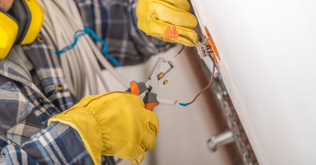 Consertos e manutenções elétricas em Mogi das Cruzes